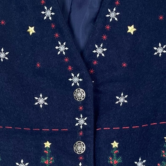 KAREN SCOTT Christmas Holiday Vest Embroidered Snowflakes and Trees Blue MP - Picture 3 of 12